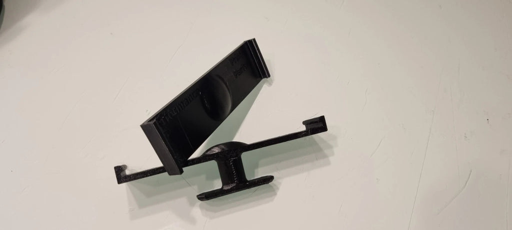 3D-Druck Kennzeichenhalter für Audi RS3 8Y Wabengrill Klemmung rahmenlos - Bild 4
