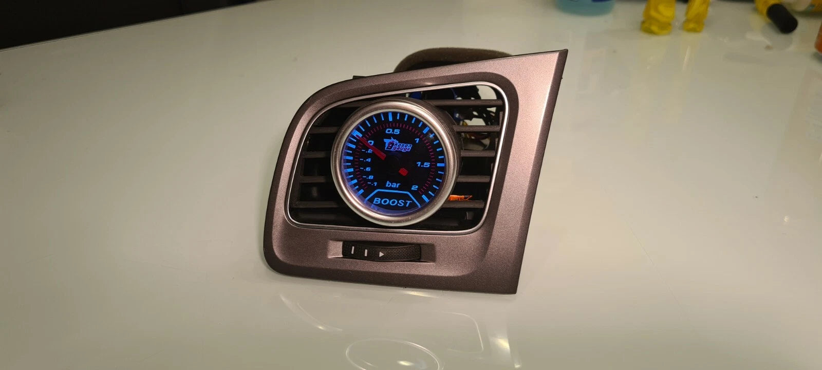 Halter für Ladedruckanzeige VW Golf 7 Gauge Instrumentenhalter