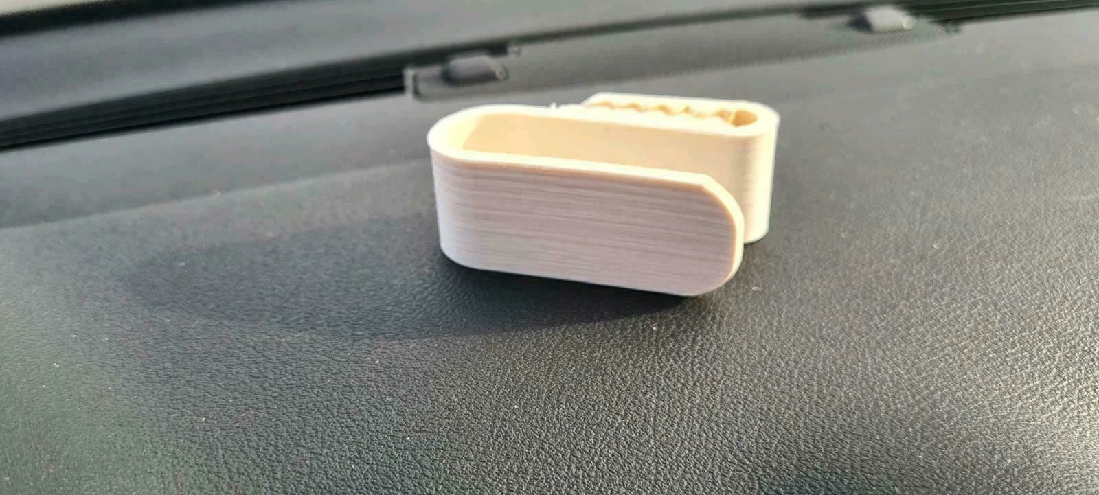 Sonnenbrillen Clip Halter fürs Auto - Bild 12