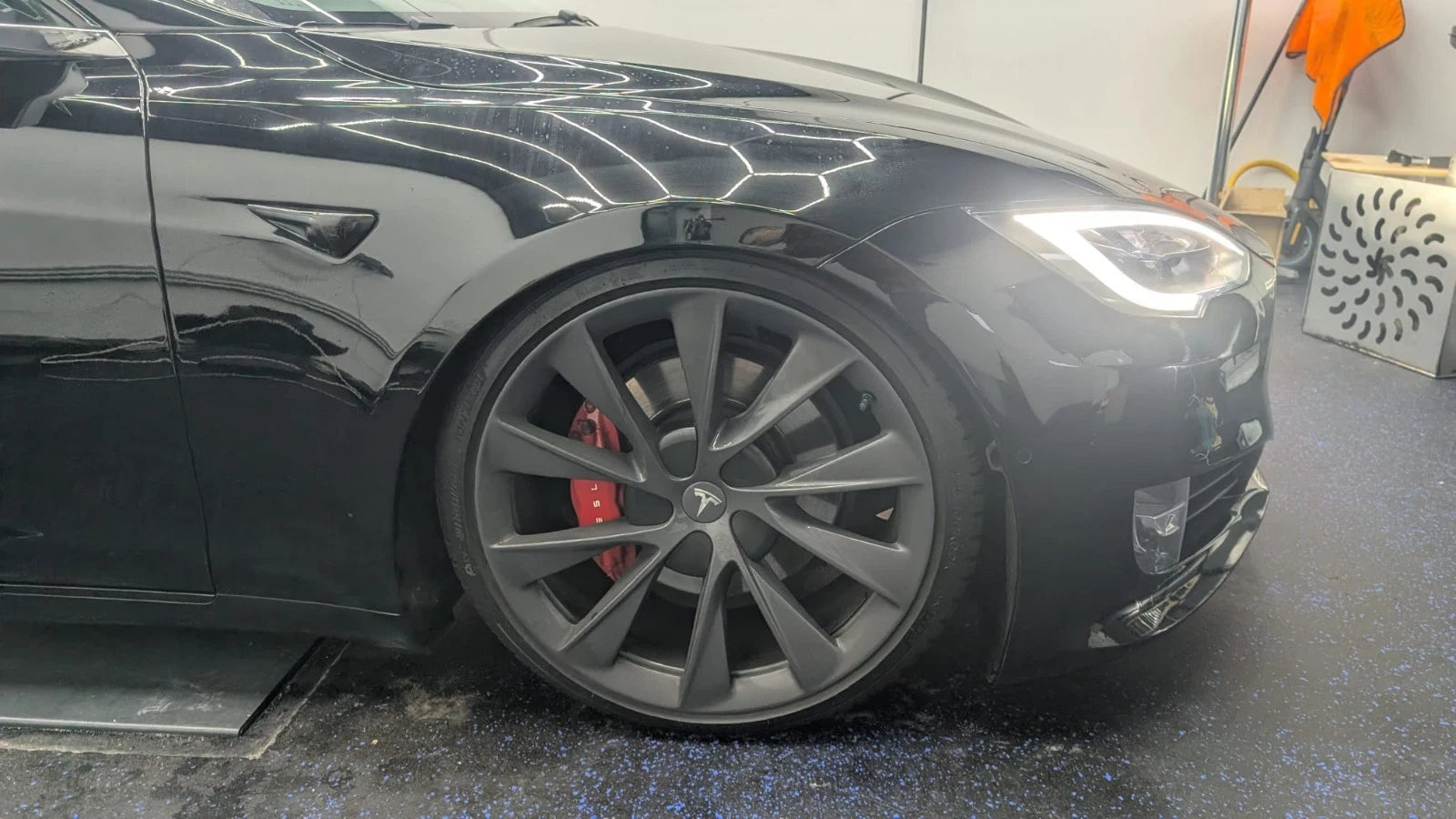 Tieferlegung für Tesla Model S Airmatic Airride Luftfahrwerk - Bild 3
