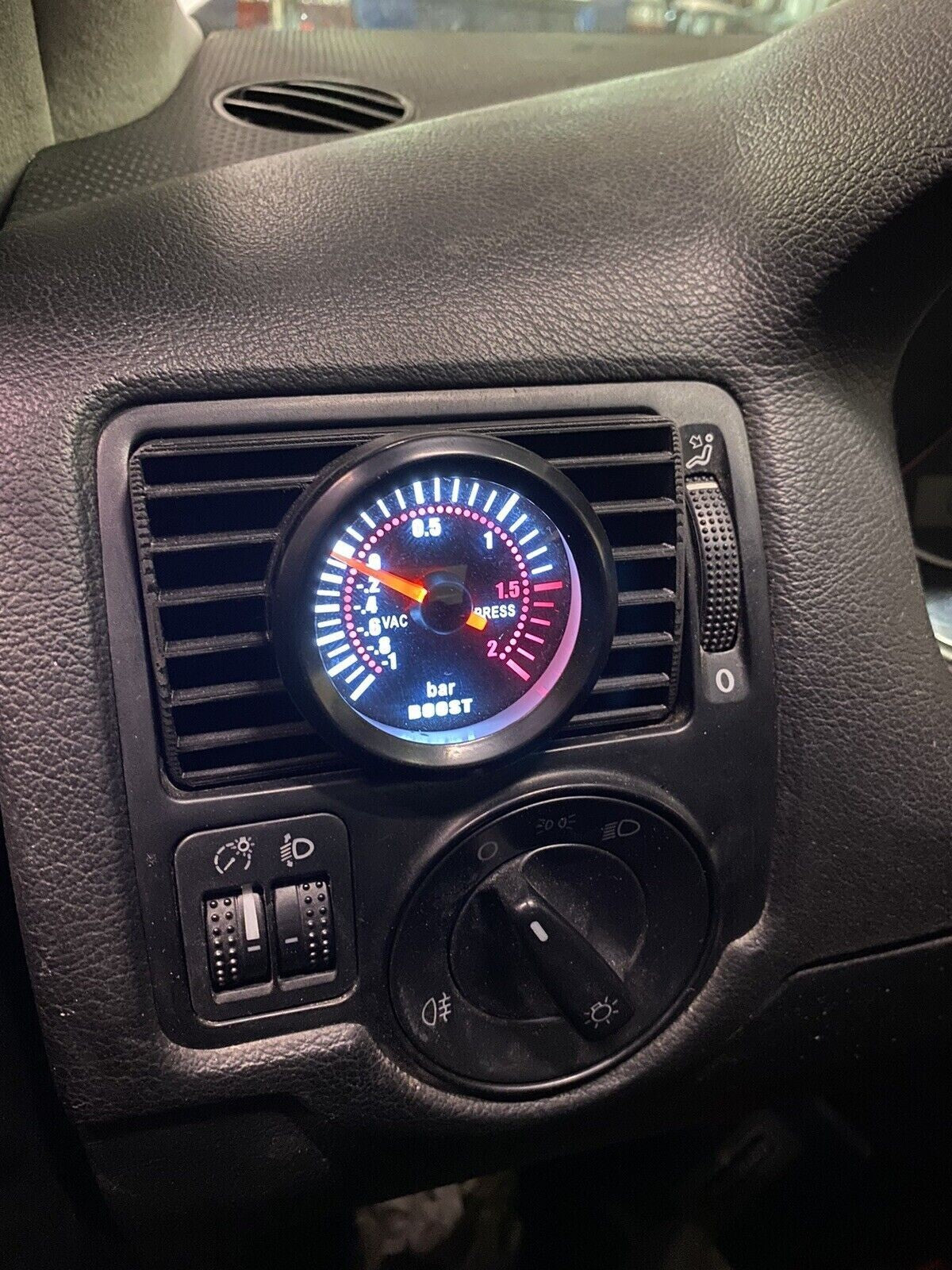 Halter für Ladedruckanzeige Golf 4 IV gauge holder links vom Lenkrad Gauge