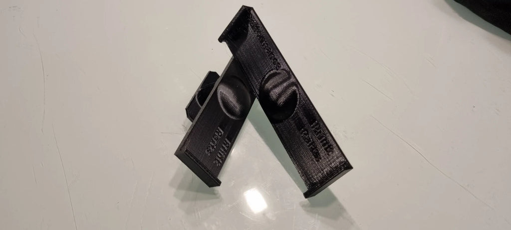 3D-Druck Kennzeichenhalter für Audi RS3 8Y Wabengrill Klemmung rahmenlos - Bild 7
