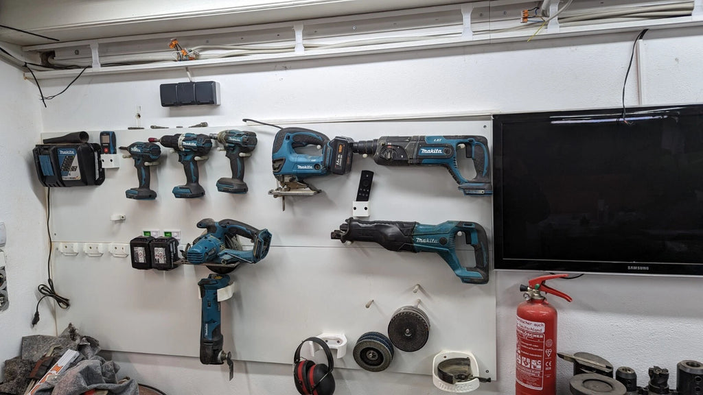 Akku Halterung für Makita Akkus mit Füllstandsanzeige / Indikator - Bild 4